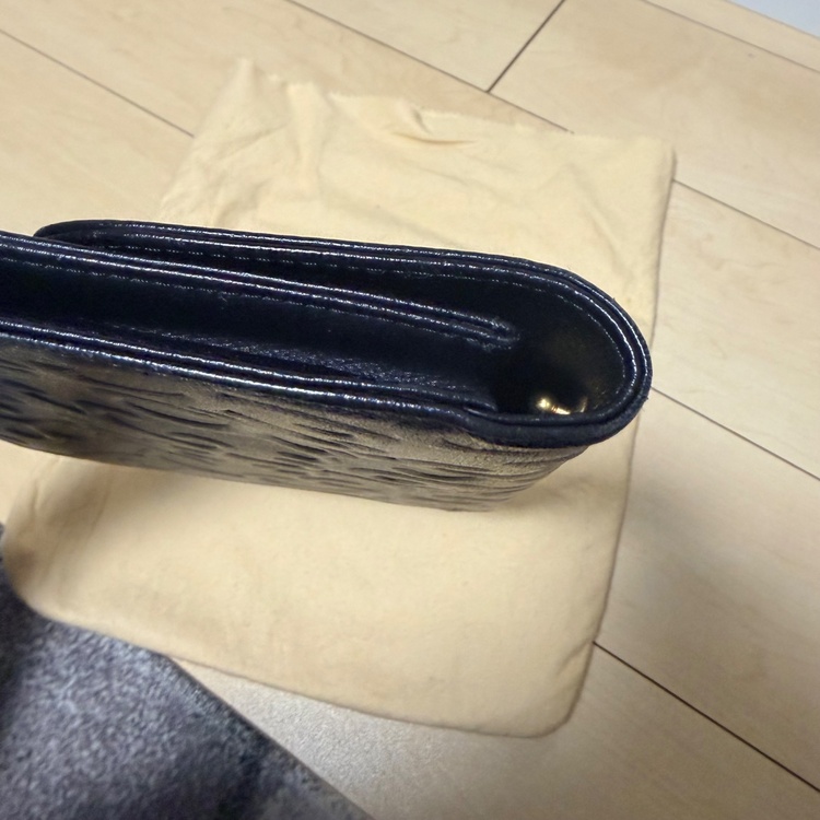 イブサンローラン  （ブランドバッグ）の商品画像 - 査定依頼日：2026年1月19日 - 最高査定価格：8,000円