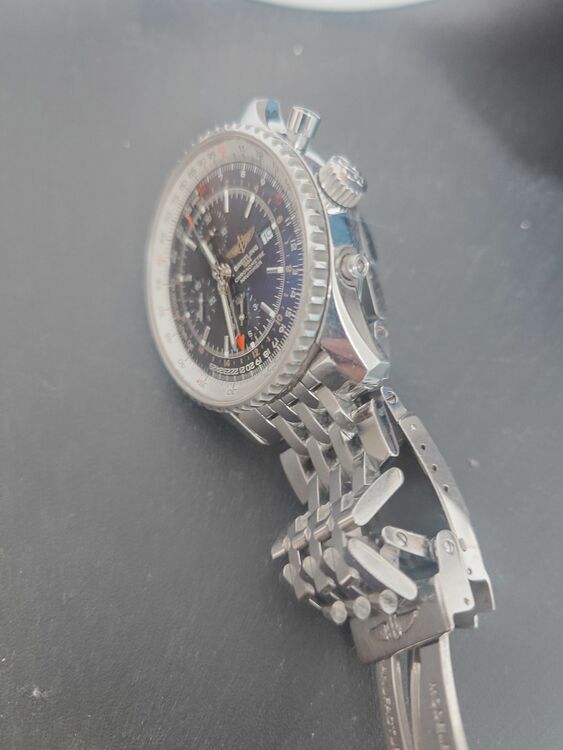 ブライトリング ナビタイマー 239499（高級時計）の商品画像 - 査定依頼日：2025年8月17日 - 最高査定価格：450,000円