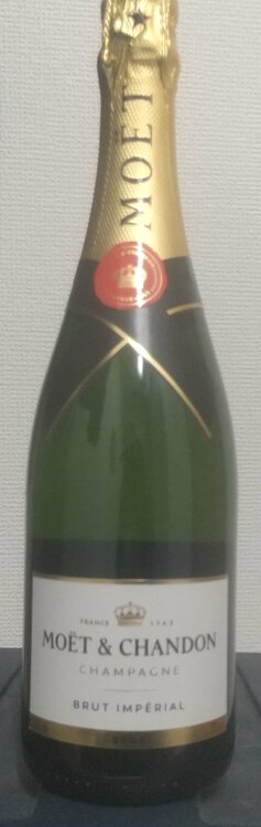 BRUT IMPERIAL（お酒）の商品画像 - 査定依頼日：2026年3月23日 - 最高査定価格：100,000円