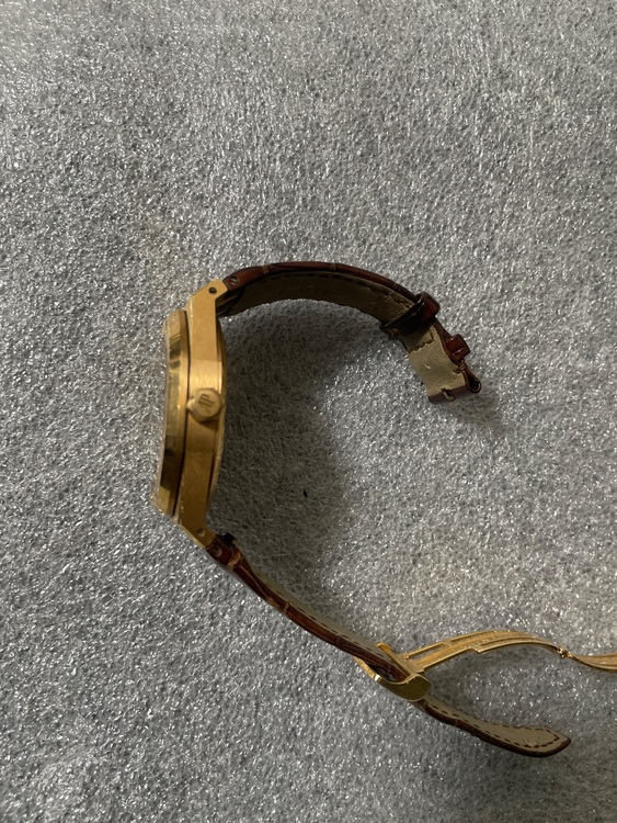 15500OR（高級時計）の商品画像 - 査定依頼日：2025年8月21日 - 最高査定価格：5,600,000円