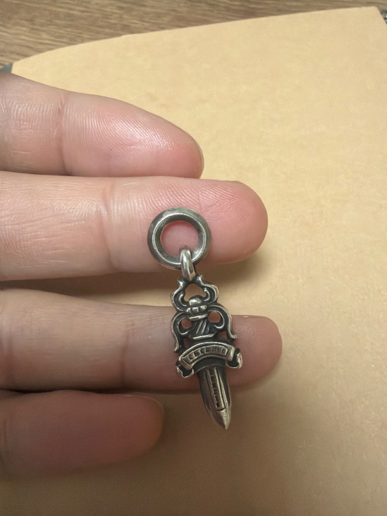 Dagger Charm "Silver"（古着・ファッション）の商品画像 - 査定依頼日：2026年1月20日 - 最高査定価格：84,000円