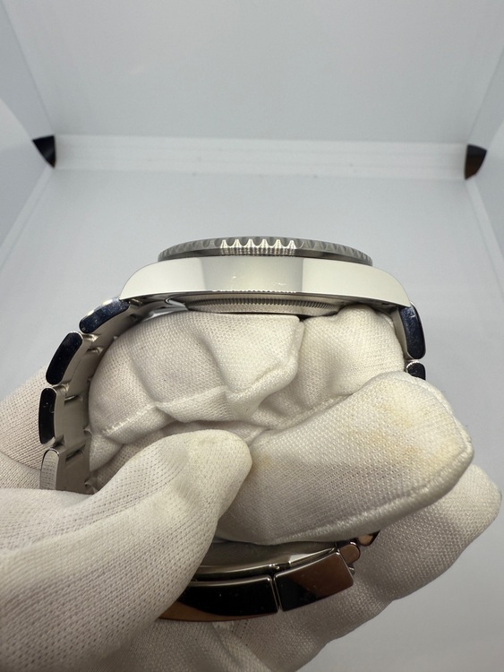 GMTマスターII（高級時計）の商品画像 - 査定依頼日：2025年6月20日 - 最高査定価格：2,350,000円