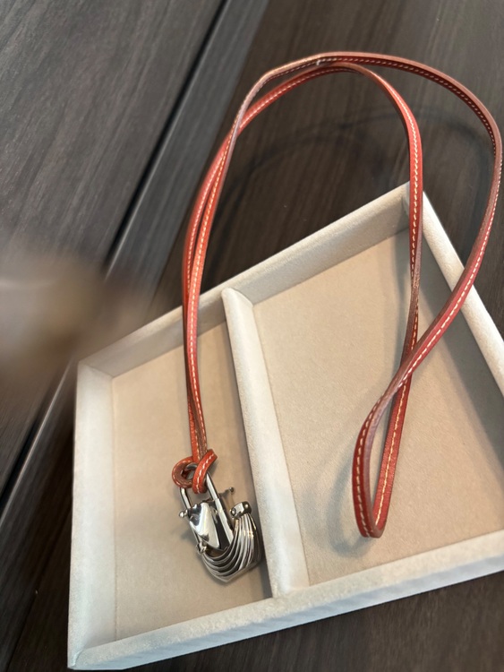 ネックレス（古着・ファッション）の商品画像 - 査定依頼日：2025年11月12日 - 最高査定価格：100,000円