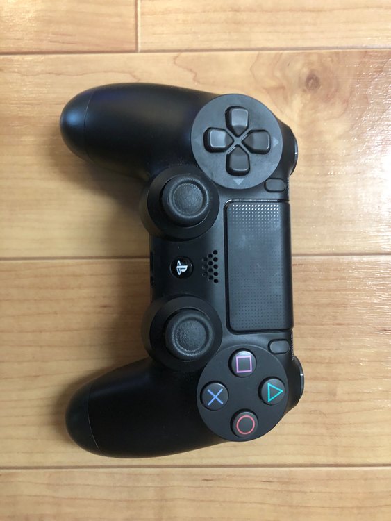 PS4pro CUH7100B B01（ゲーム機本体・ゲームソフト）の商品画像 - 査定依頼日：2022年12月22日 - 最高査定価格：25,000円