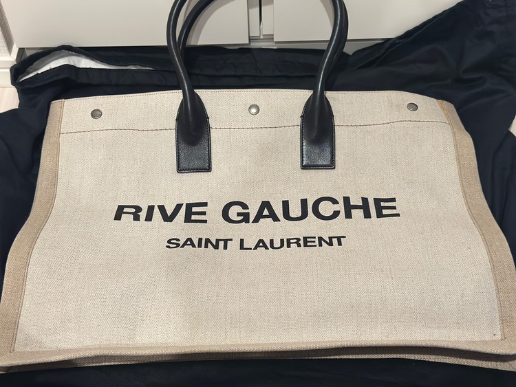 かばん（ブランドバッグ）の商品画像 - 査定依頼日：2025年9月28日 - 最高査定価格：30,000円