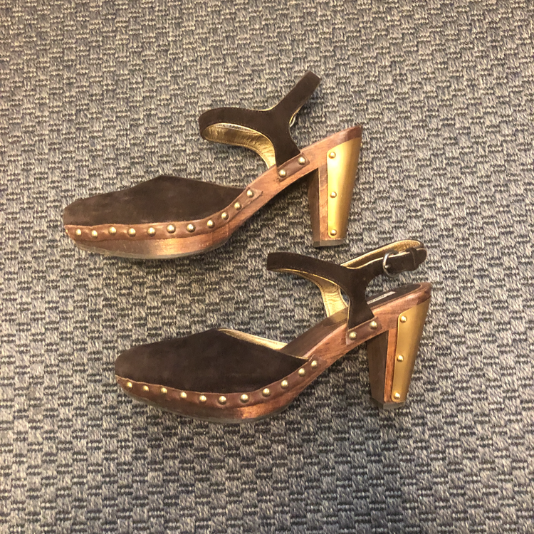 miu miuシューズ（古着・ファッション）の商品画像 - 査定依頼日：2021年6月1日