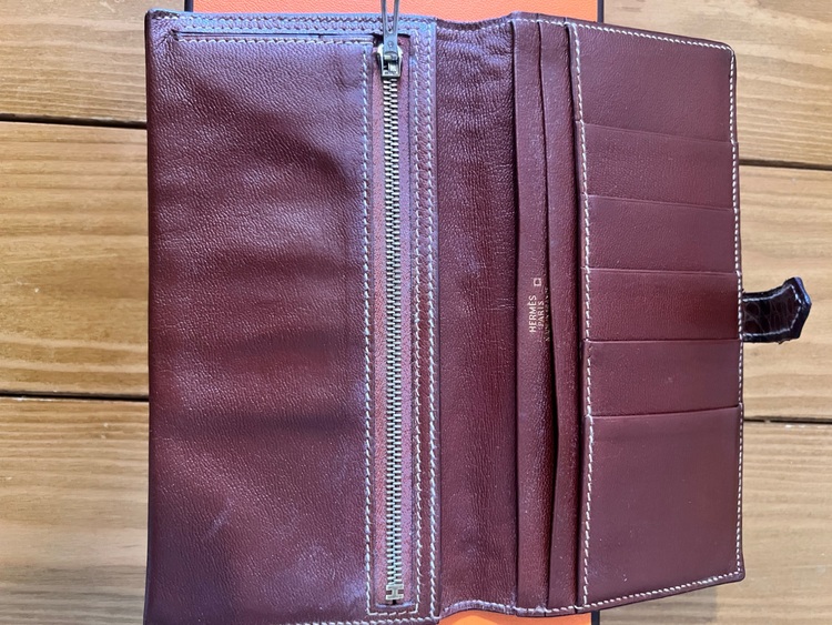 べアンクラシック（ブランド財布・小物）の商品画像 - 査定依頼日：2025年8月26日 - 最高査定価格：100,000円