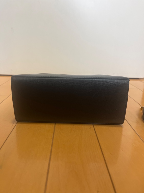 フェラガモ  （ブランドバッグ）の商品画像 - 査定依頼日：2025年11月6日 - 最高査定価格：35,000円