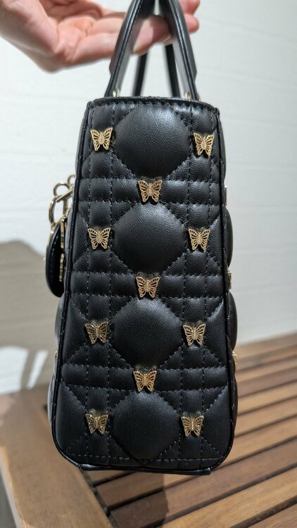 ディオールブックトート（ブランドバッグ）の商品画像 - 査定依頼日：2026年4月27日 - 最高査定価格：440,000円