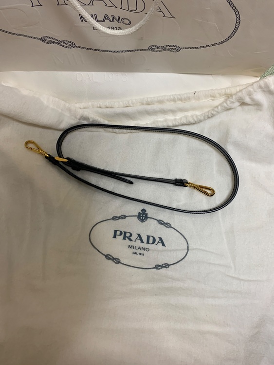 プラダ  （ブランドバッグ）の商品画像 - 査定依頼日：2025年6月2日 - 最高査定価格：70,000円