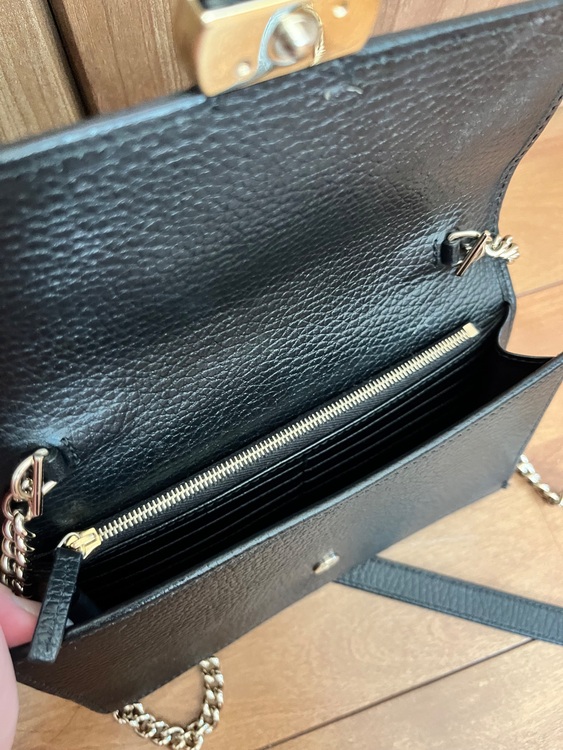 グッチショルダーウォレット（ブランドバッグ）の商品画像 - 査定依頼日：2025年8月1日 - 最高査定価格：83,000円