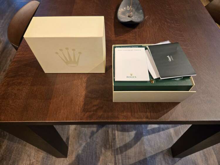 ロレックス デイトナ Ref.116509（高級時計）の商品画像 - 査定依頼日：2025年4月28日 - 最高査定価格：6,200,000円