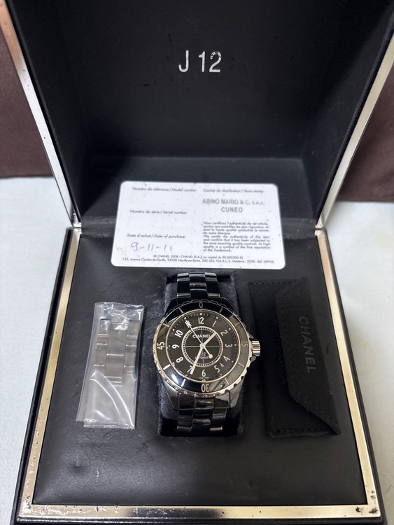 シャネル J12 H0685（高級時計）の商品画像 - 査定依頼日：2025年8月24日 - 最高査定価格：200,000円