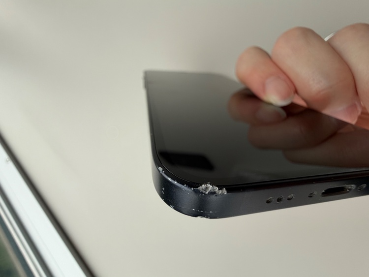 iPhone12  ブラック128G（スマホ）の商品画像 - 査定依頼日：2026年5月18日 - 最高査定価格：24,000円