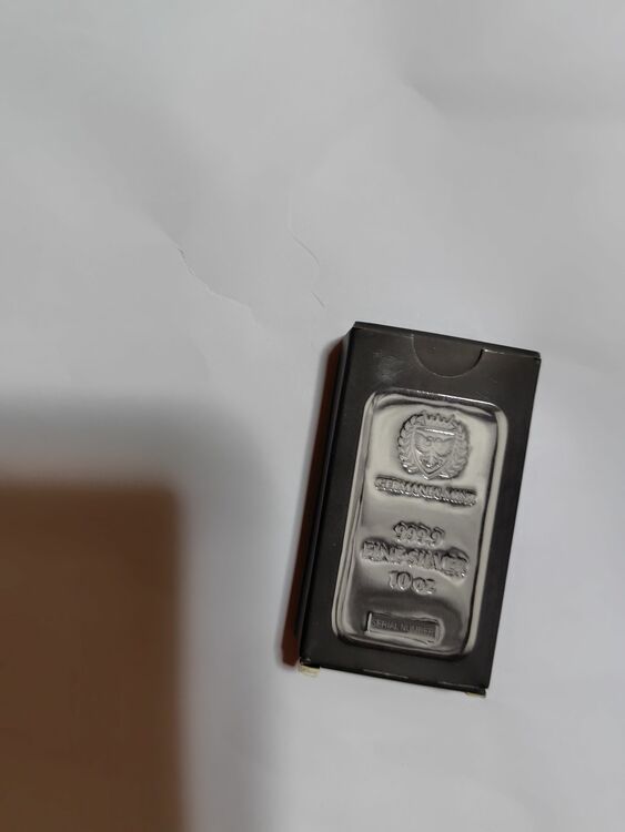 ポーランド ジャーマニア・ミント製 シルバーバー 99.99% （金・貴金属）の商品画像 - 査定依頼日：2025年9月13日 - 最高査定価格：58,468円