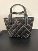 キルティングバッグ（ブランドバッグ）の商品画像 - 査定依頼日：2025年11月22日 - 最高査定価格：170,000円