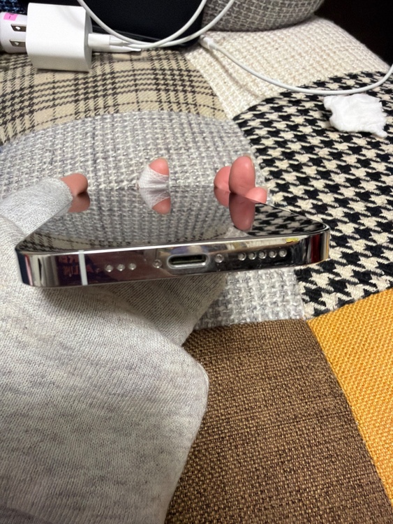 iPhone 12 Pro 128GB docomo（スマホ）の商品画像 - 査定依頼日：2026年1月24日 - 最高査定価格：28,000円