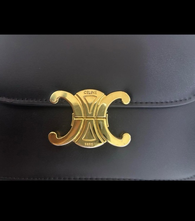 セリーヌ  （ブランドバッグ）の商品画像 - 査定依頼日：2025年9月12日 - 最高査定価格：250,000円