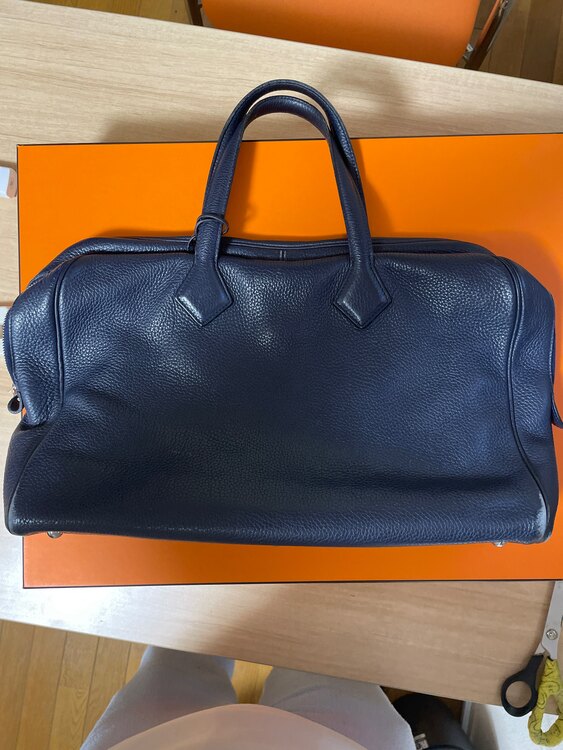 エルメス ヴィクトリア （ブランドバッグ）の商品画像 - 査定依頼日：2025年2月14日 - 最高査定価格：300,000円