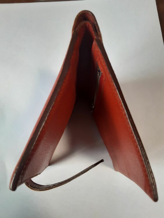 ベアンコンパクト（ブランド財布・小物）の商品画像 - 査定依頼日：2025年11月11日 - 最高査定価格：20,000円