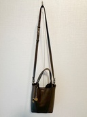 スピン スピンロゴプリント スモールトップハンドルバッグ（ブランドバッグ）の商品画像 - 査定依頼日：2026年1月27日 - 最高査定価格：60,000円