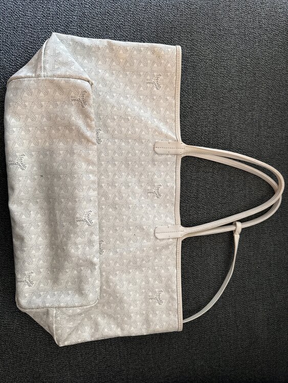 サンルイ　PM（ブランドバッグ）の商品画像 - 査定依頼日：2025年1月9日 - 最高査定価格：100,000円