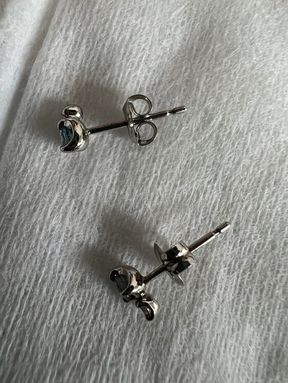 119933155003（金・貴金属）の商品画像 - 査定依頼日：2025年4月6日 - 最高査定価格：5,000円