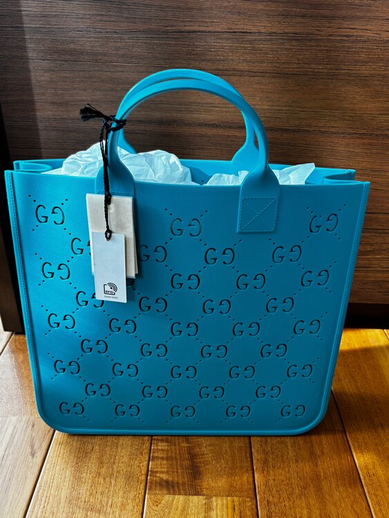 ラバー素材キッズトート（ブランドバッグ）の商品画像 - 査定依頼日：2025年2月18日 - 最高査定価格：40,000円