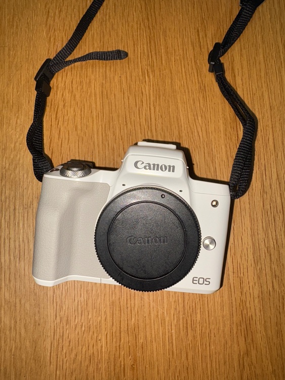 EOS KISSM2（カメラ）の商品画像 - 査定依頼日：2025年10月20日 - 最高査定価格：70,000円