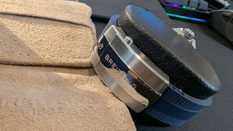 ブライトリング スーパーオーシャン A1737（高級時計）の商品画像 - 査定依頼日：2025年5月1日 - 最高査定価格：400,000円