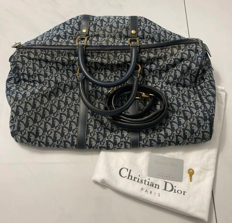 ディオールボストンバッグトロッター（ブランドバッグ）の商品画像 - 査定依頼日：2024年1月16日 - 最高査定価格：52,000円