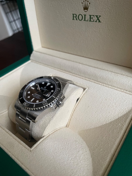 ROLEXサブマリーナデイト（高級時計）の商品画像 - 査定依頼日：2025年7月30日 - 最高査定価格：1,600,000円