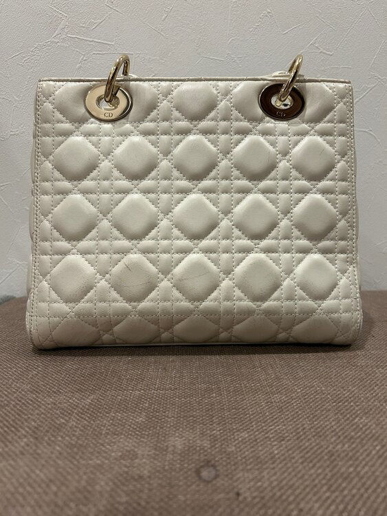 ディオール  （ブランドバッグ）の商品画像 - 査定依頼日：2025年2月24日 - 最高査定価格：150,000円