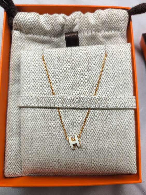 ペンダントミニ・ポップH白（金・貴金属）の商品画像 - 査定依頼日：2025年2月8日