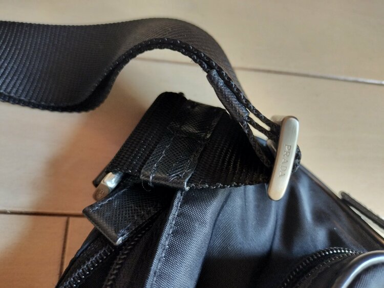 プラダ  （ブランドバッグ）の商品画像 - 査定依頼日：2026年3月24日 - 最高査定価格：40,000円