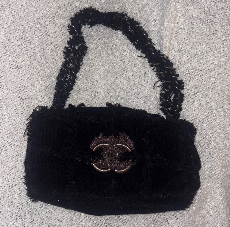 シャネル カメリア （ブランドバッグ）の商品画像 - 査定依頼日：2025年12月1日 - 最高査定価格：200,000円