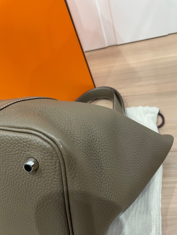 ピコタン（ブランドバッグ）の商品画像 - 査定依頼日：2025年10月8日 - 最高査定価格：450,000円