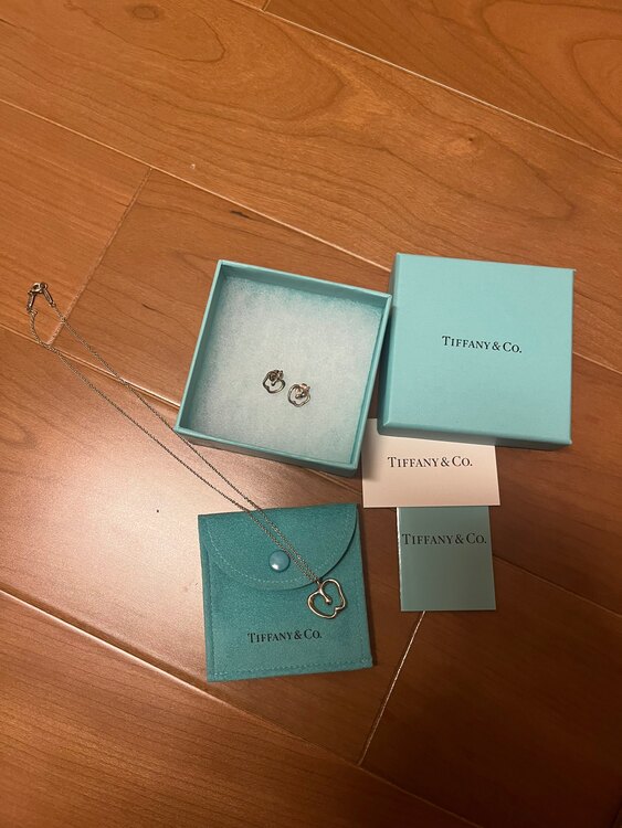 ティファニー　アップル　ピアス　ネックレス（金・貴金属）の商品画像 - 査定依頼日：2025年3月17日 - 最高査定価格：22,000円