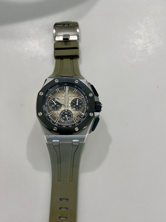 オーデマピゲ ロイヤルオークオフショア 26420SO.OO.A600CA.0（高級時計）の商品画像 - 査定依頼日：2025年4月13日 - 最高査定価格：4,800,000円