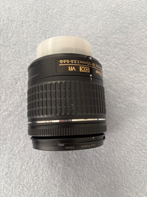 d5600 18-55VR+70-300VR kit（カメラ）の商品画像 - 査定依頼日：2026年5月18日 - 最高査定価格：55,000円