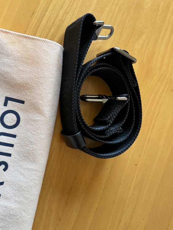  M81124（ブランドバッグ）の商品画像 - 査定依頼日：2026年3月6日 - 最高査定価格：180,000円