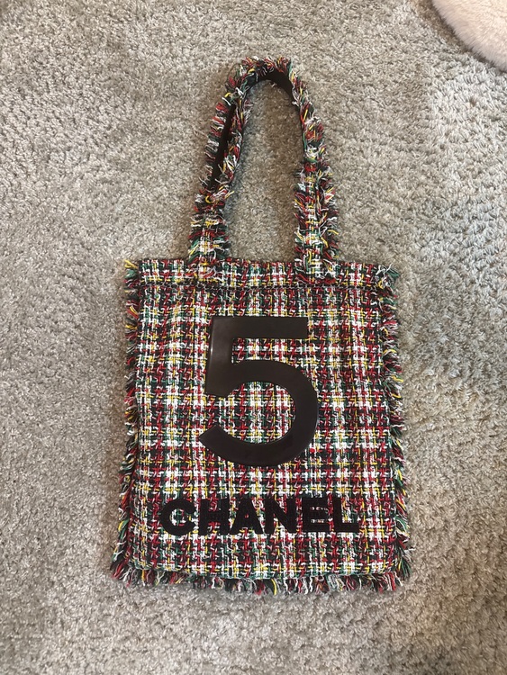 バッグ（ブランドバッグ）の商品画像 - 査定依頼日：2025年10月13日 - 最高査定価格：250,000円