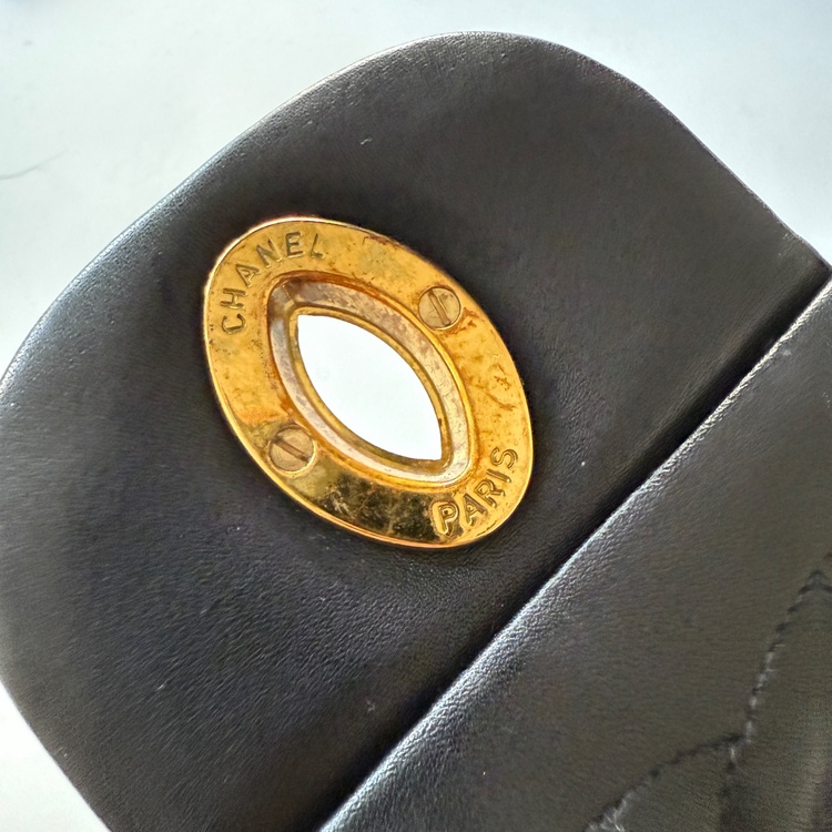 CHANEL デカマトラッセ（ブランドバッグ）の商品画像 - 査定依頼日：2026年1月14日 - 最高査定価格：500,000円