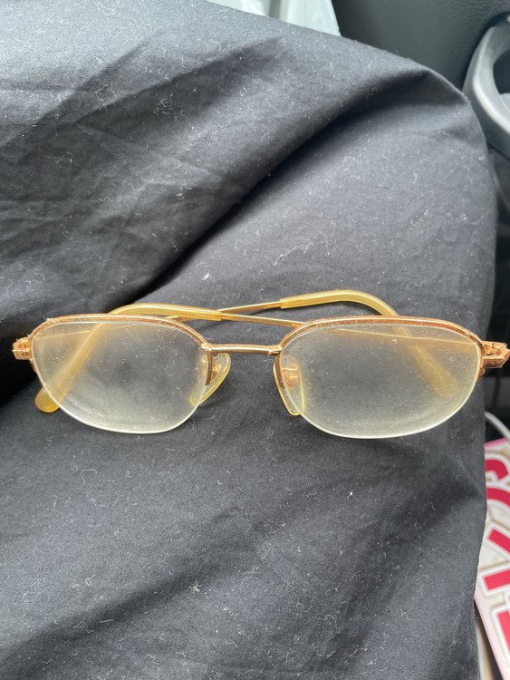 メガネフレーム（金・貴金属）の商品画像 - 査定依頼日：2023年8月21日 - 最高査定価格：120,000円