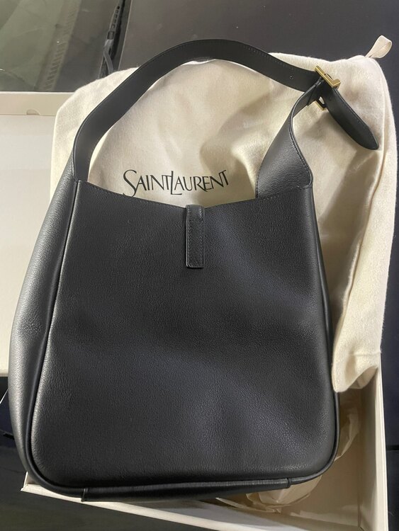 イブサンローラン  （ブランドバッグ）の商品画像 - 査定依頼日：2025年6月2日 - 最高査定価格：170,000円