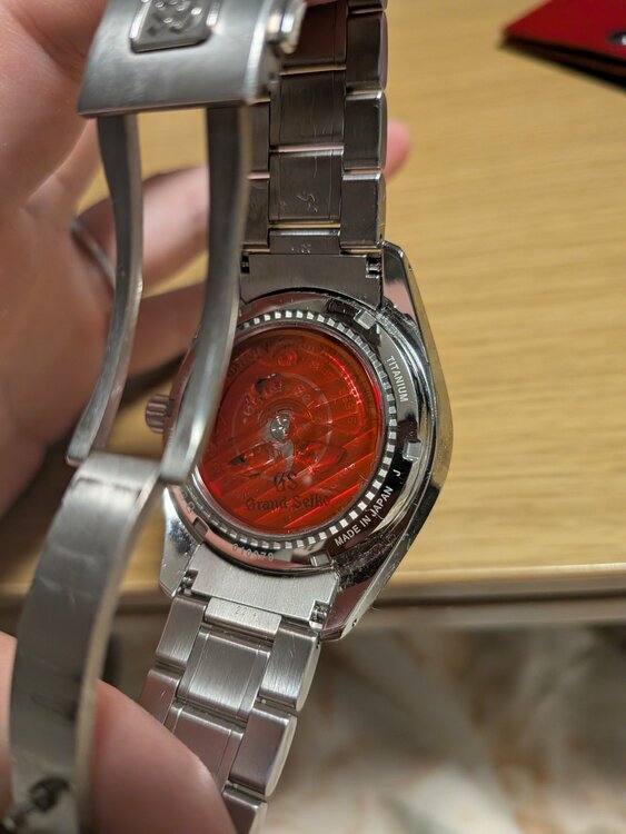 セイコー スプリントドライブ s（高級時計）の商品画像 - 査定依頼日：2025年12月6日 - 最高査定価格：700,000円