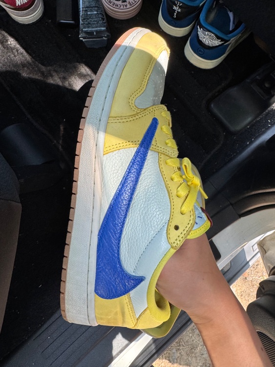 NIKE AIRJORDAN Travis（古着・ファッション）の商品画像 - 査定依頼日：2026年7月10日 - 最高査定価格：100,000円