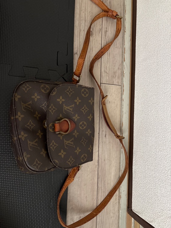 ショルダー（ブランドバッグ）の商品画像 - 査定依頼日：2025年11月5日 - 最高査定価格：15,000円