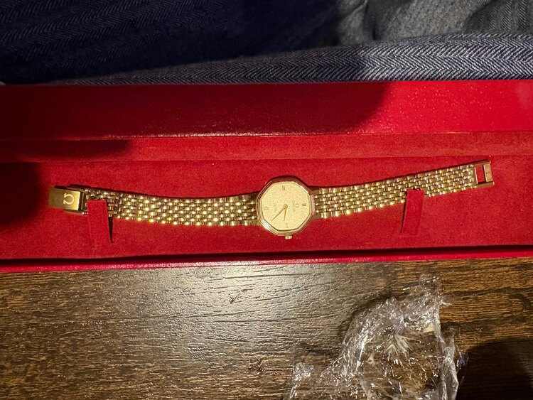 オメガ（高級時計）の商品画像 - 査定依頼日：2025年3月21日 - 最高査定価格：8,000円