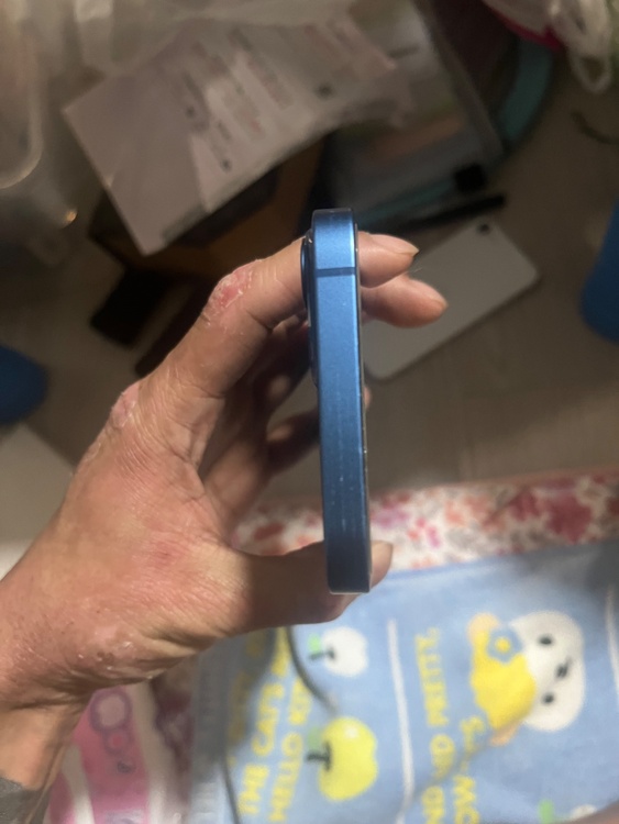 iPhone13 128（スマホ）の商品画像 - 査定依頼日：2026年6月25日 - 最高査定価格：40,000円